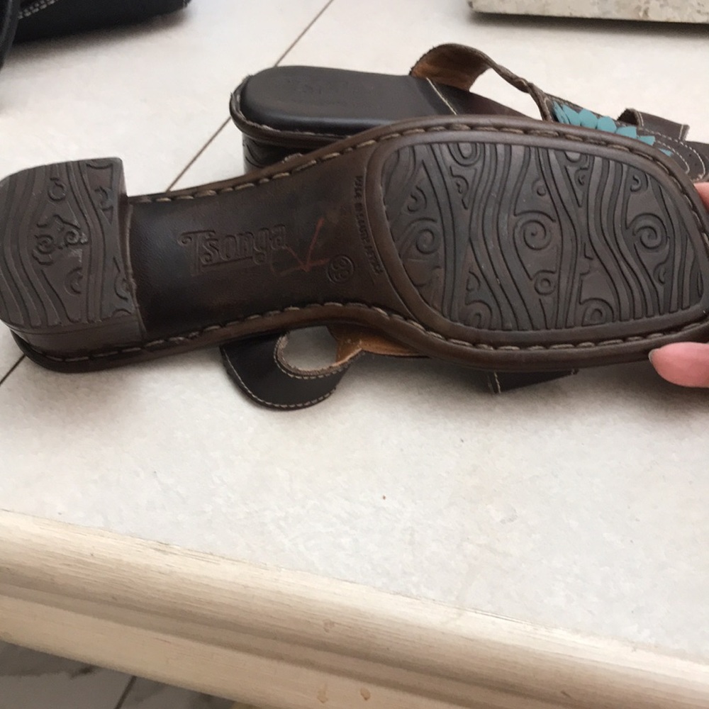 Women's Brown Leather Slide Sandals with Teal Floral Accent - Picture 5 of 10